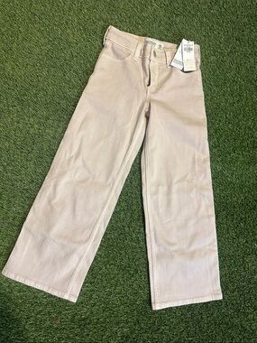 NWT Abercrombie & Fitch Kids Long 5/6 Girls Wide leg Baggy Jeans Cream Tan